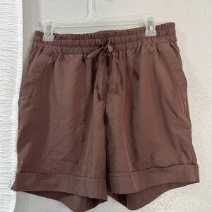 Mondetta Women's Cargo Shorts in Brown